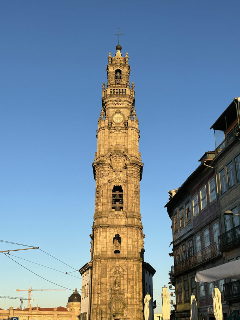 Torre dos clérigos, Porto